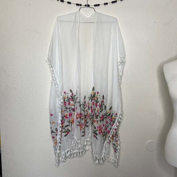 Boho Embroidered Floral Tassel Kimono - Picture 2 of 5